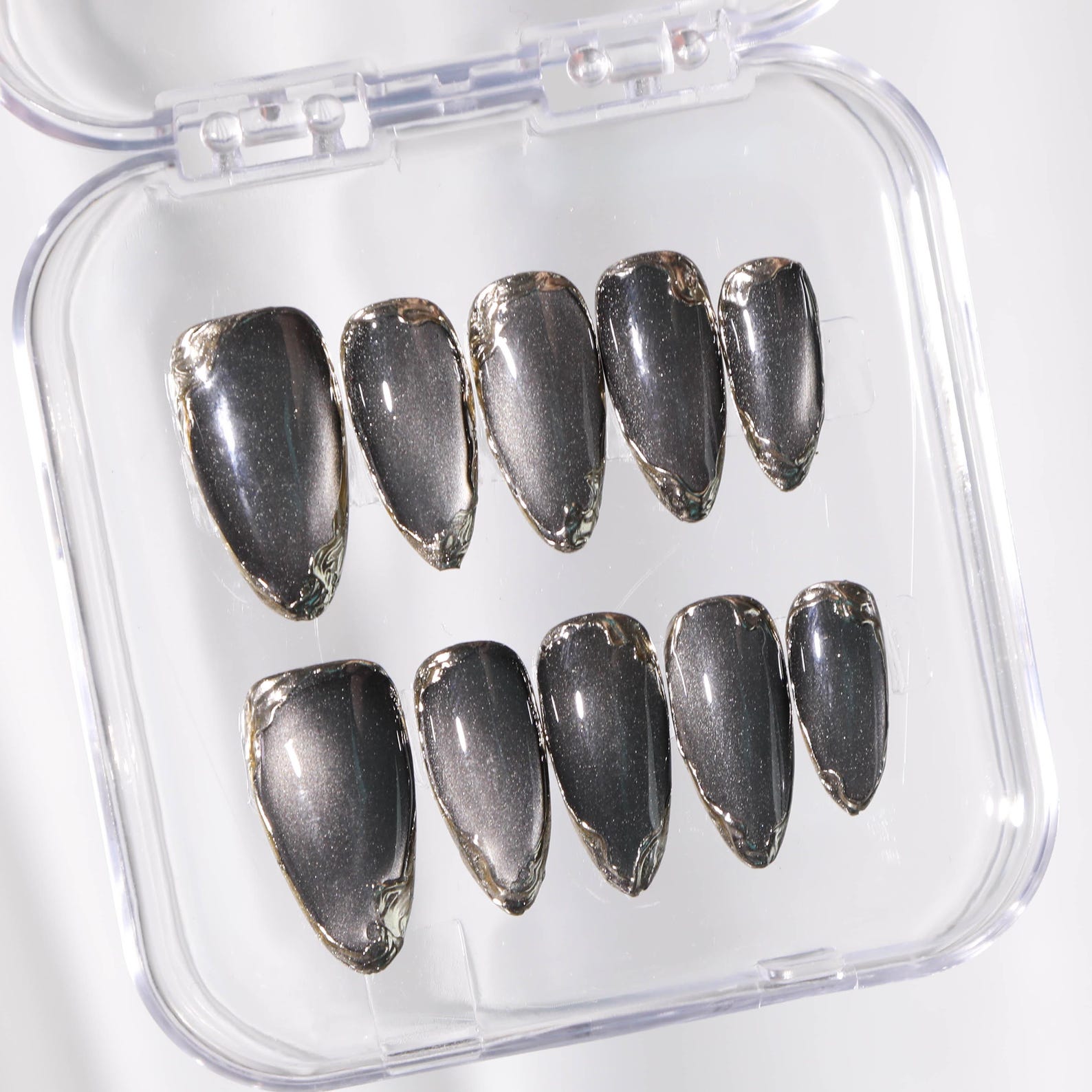 Dark Silver Cat Eye Chrome Glossy Press On Nails