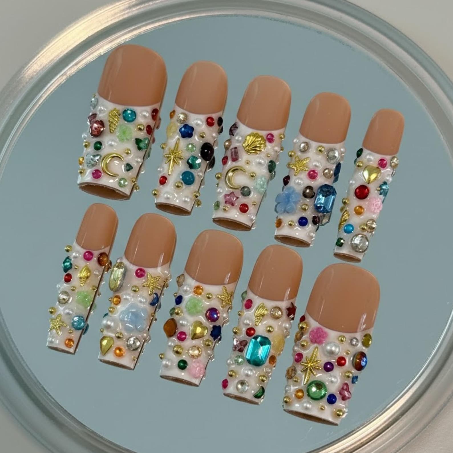 Luxury Gemstone Pearl Gold Rhinestone Glam Press On Nails