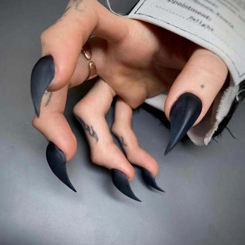 3D Black Feral Armor Claw Press On Nails