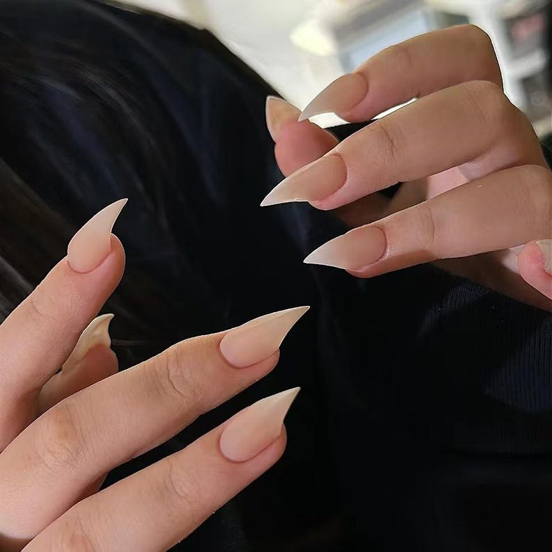 Short Colorful Feral Claw Press On Nails