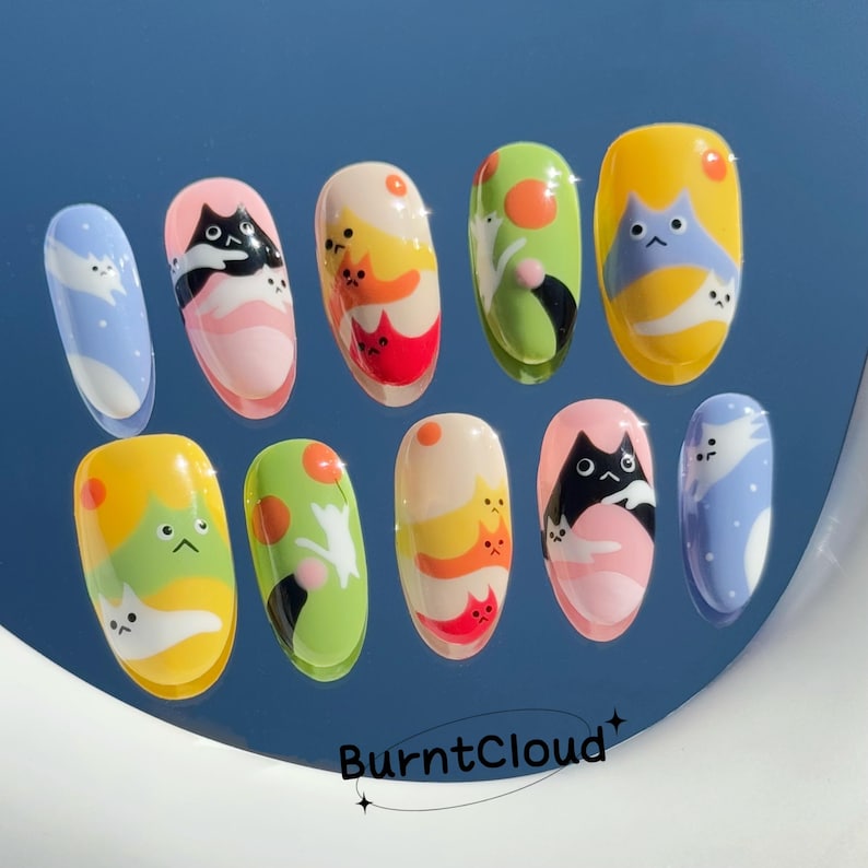 Cute Cartoon Kitty Mountain Colorful Press On Nails
