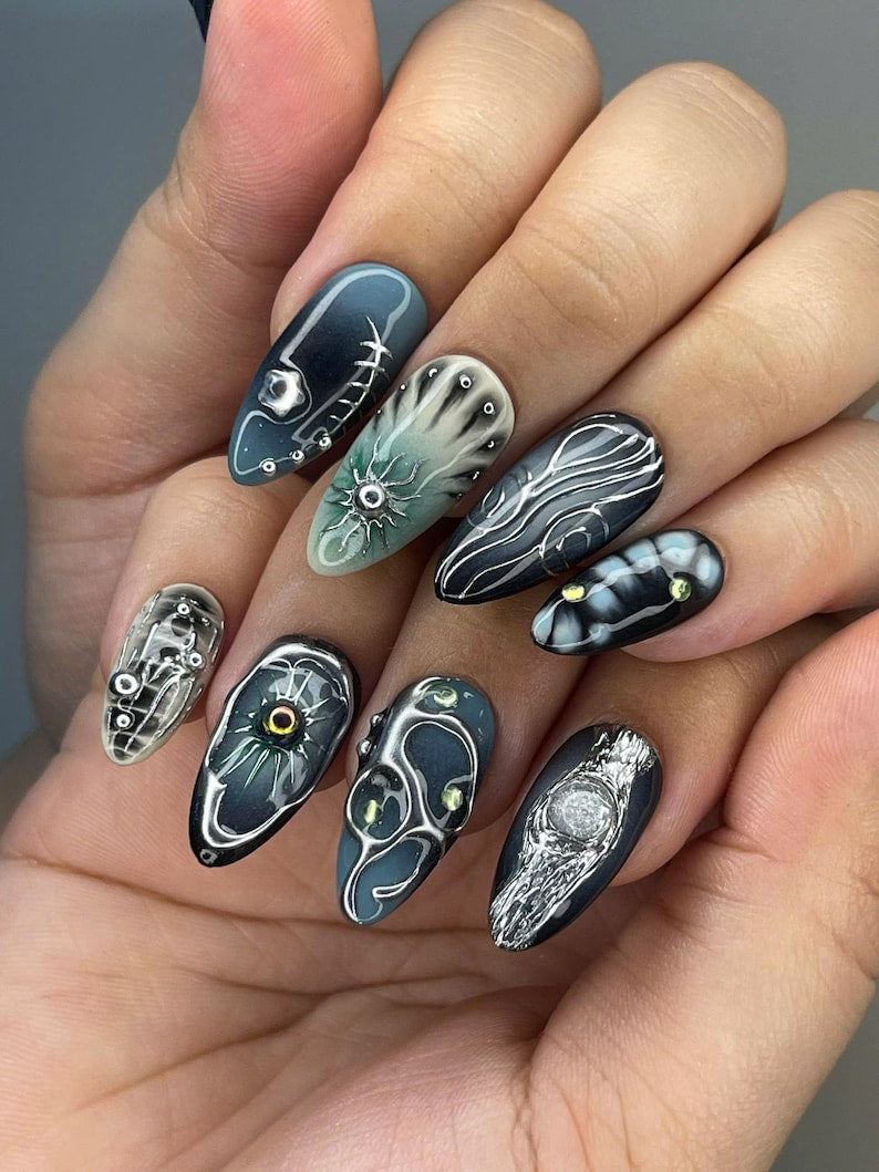 Dark Green Abstract Artistic Press On Nails
