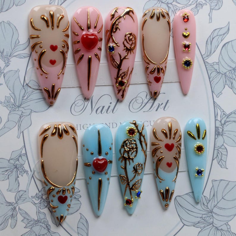 Elegant Gold Floral Press On Nails