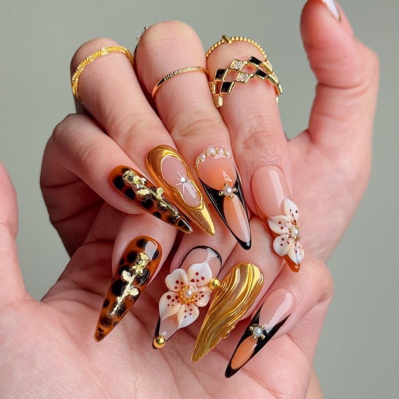 Elegant Tortoise Shell Floral Luxury Press On Nails