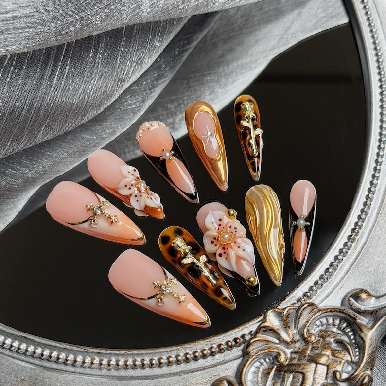 Elegant Tortoise Shell Floral Luxury Press On Nails