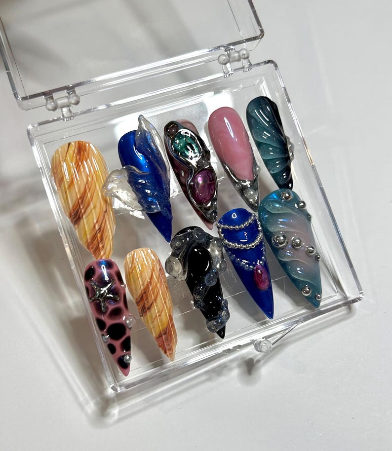 Deep Sea Siren Chrome Ocean Glow Press On Nails