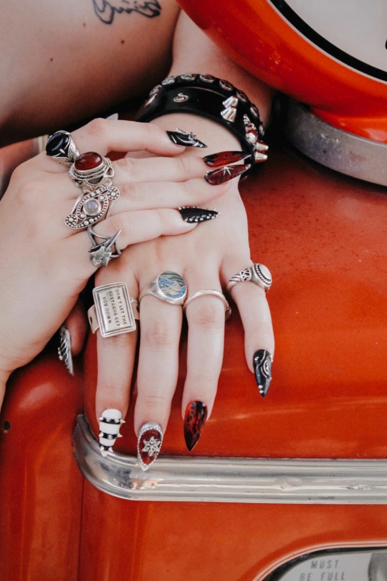 Red Black Grunge Spike Skull Statement Press On Nails