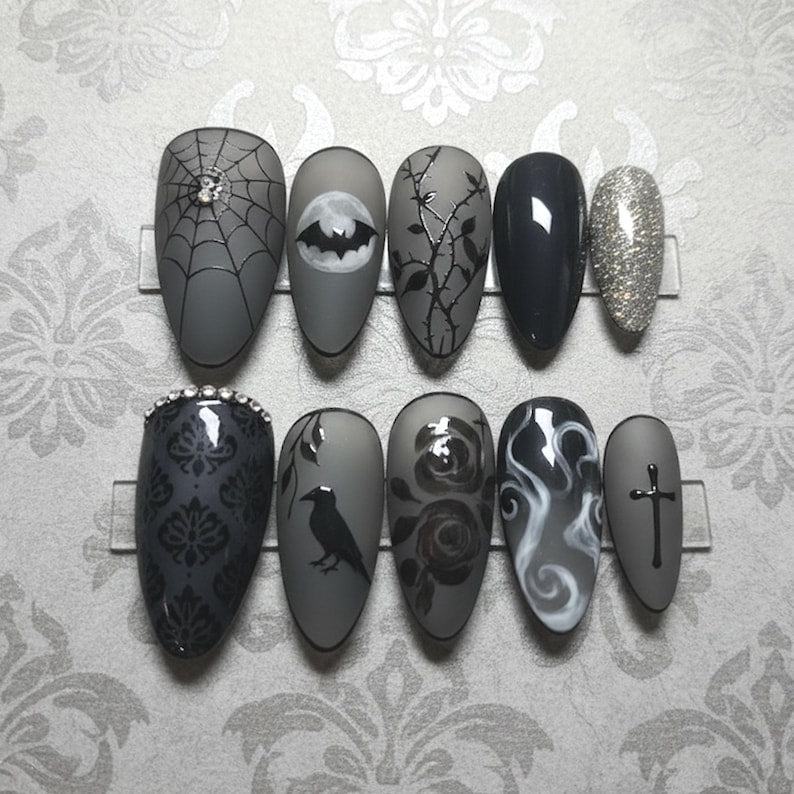 Baroque Royal Ornament Press On Nails