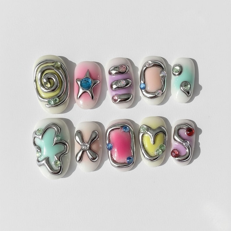 Kawaii Chrome Outline Crystal Pastel Gradient Press On Nails