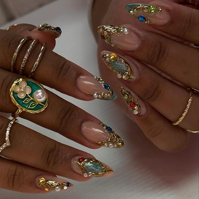 Ornate Baroque Gold Press On Nails