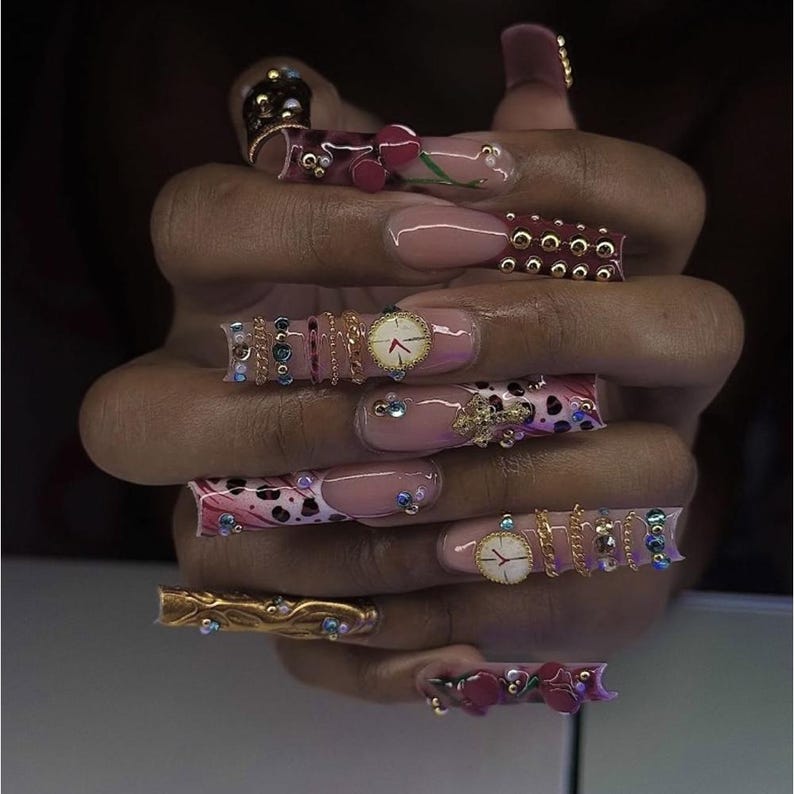 Extreme Luxury Gold Chain Ruby Stud 3D Press On Nails