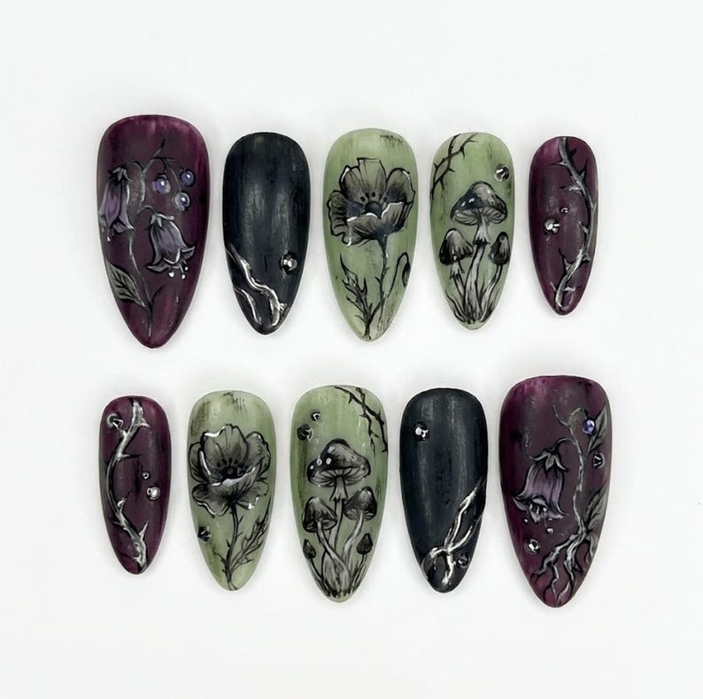 Dark Floral Vintage Elegance Press On Nails