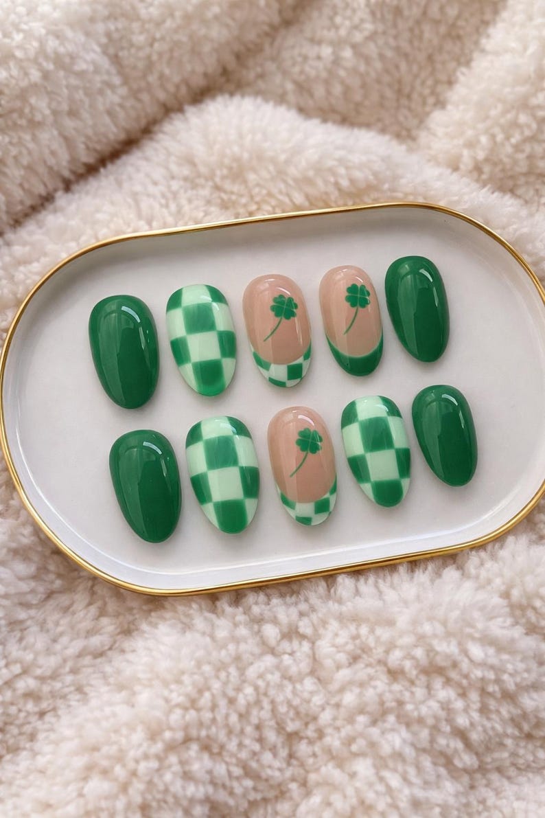 Glossy Marble Green With Metallic Gold Press On Nails