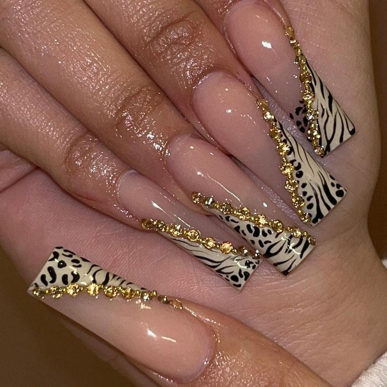 Elegant French Wild Pattern Press On Nails