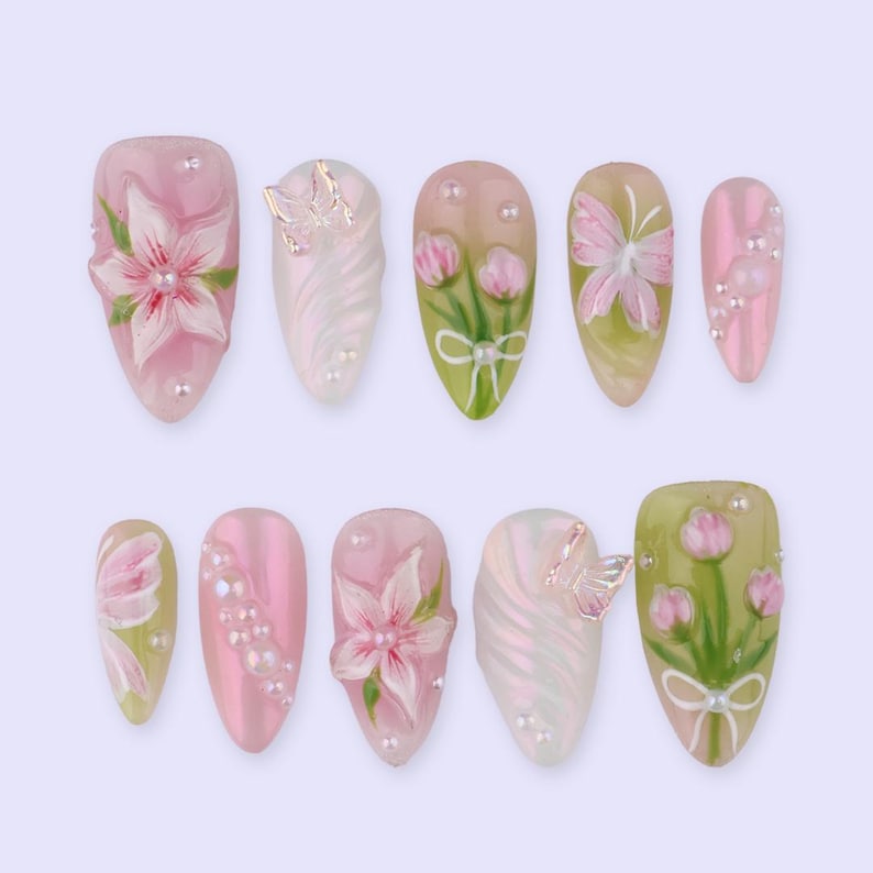 Soft Romantic Floral Butterfly Press On Nails