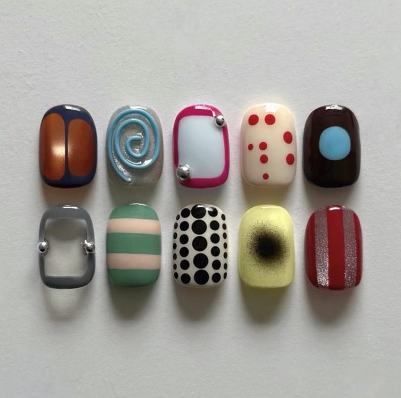 Retro 60s Mod Pop Art Graphic Color Block Press On Nails