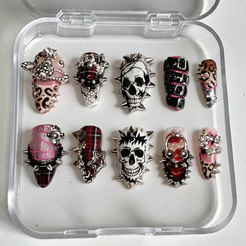 Punk Skull Chrome Press On Nails