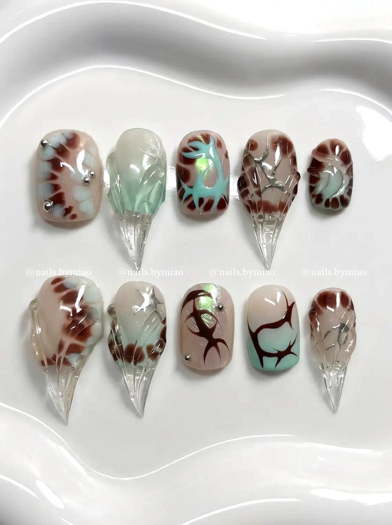 Abstract Sculptural Claw Avant Garde Press On Nails