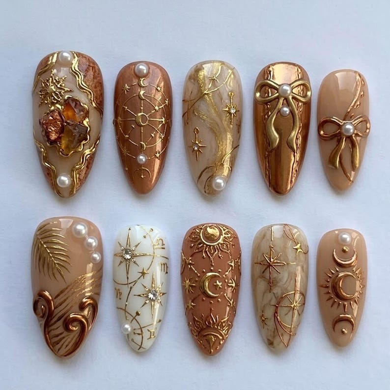 Luxury Golden Celestial Elegant Press On Nails