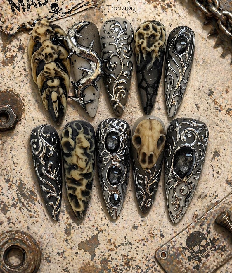 Grunge Industrial Skull Metallic Press On Nails