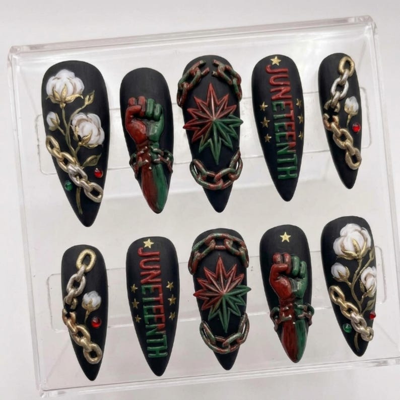 Elegant Botanical Heritage Press On Nails