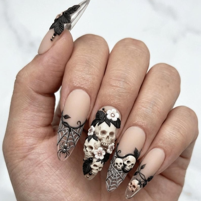 Skull Web Dark Elegance Press On Nails