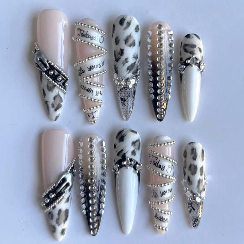 Elegant Crystal Bloom Press On Nails