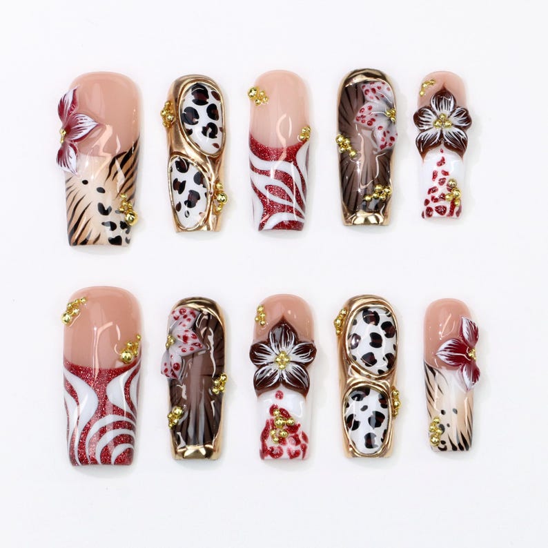 Enchanting Woodland Winter Press On Nails