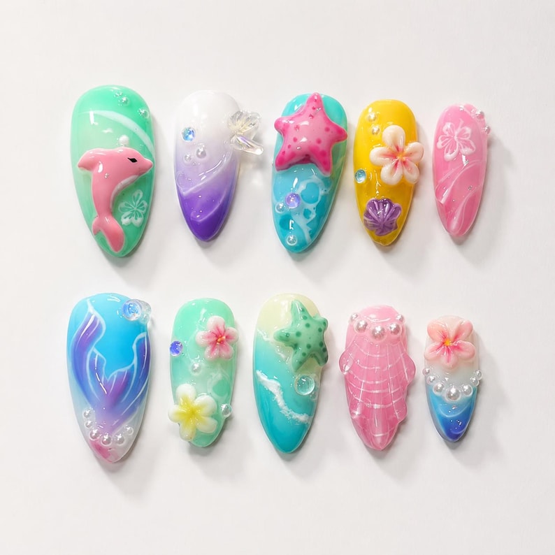 Coastal Bloom Elegance Press On Nails