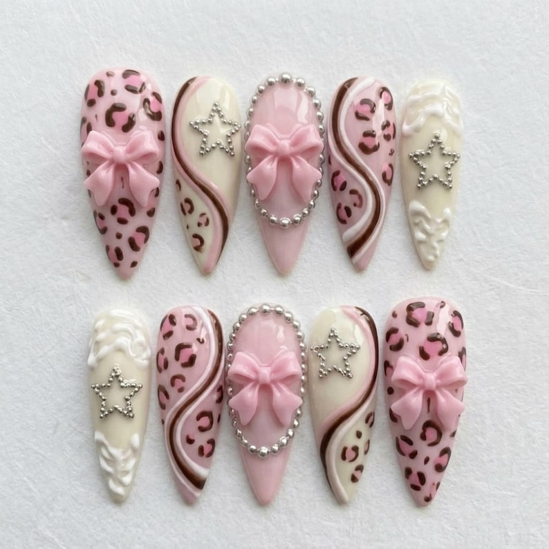 Elegant Winter Celebration Press On Nails
