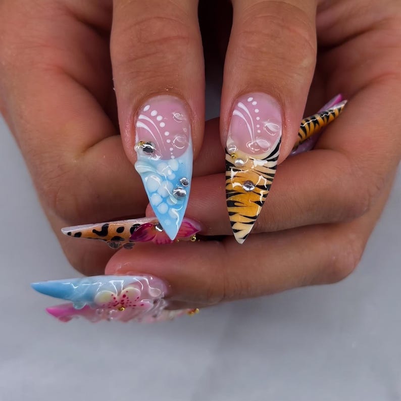 Cozy Holiday Keepsake Press On Nails
