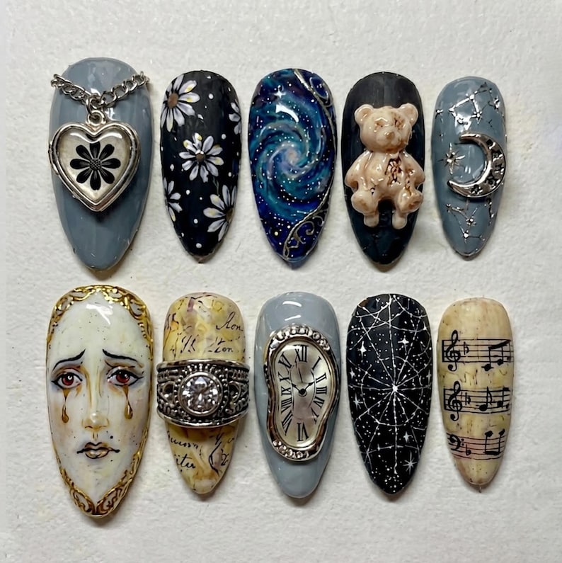 Vintage Celestial Elegance Press On Nails