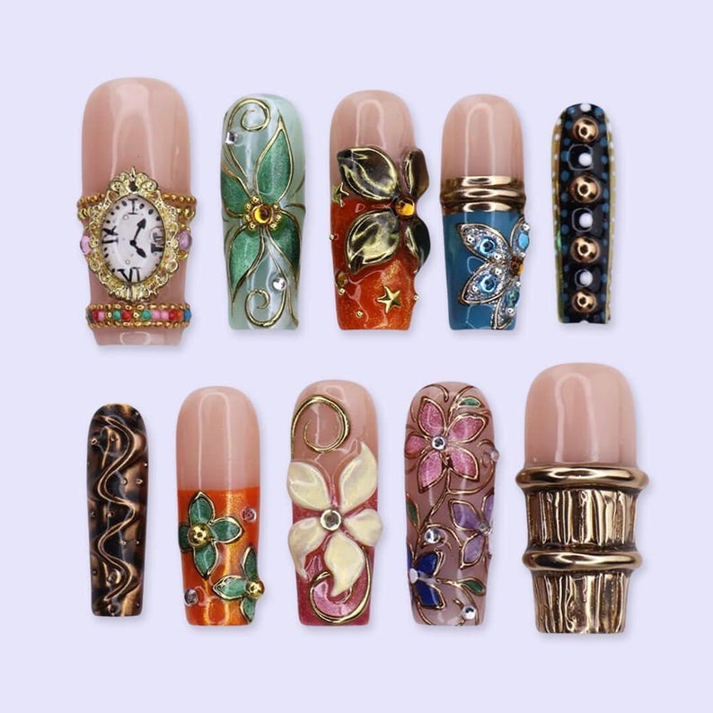 Vintage Portrait Baroque Luxury Press On Nails
